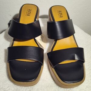 ANA Chunky Heeled Slipon Sandals Black and Tan Sz 10